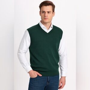 NWOT Turnbury Knit Extra Fine Merino Wool V-Neck Sweater Vest Green Size L